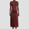 Blaire midi-jurk in cinnabar rood Blaire midi-jurk in cinnabar rood
