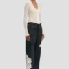 Cargo-broek met donkerblauwe bloemenprint Cargo-broek met donkerblauwe bloemenprint