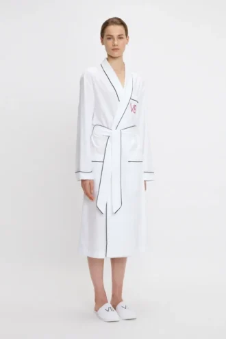 Pyjama-badjas met biezen in wit