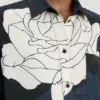 Pyjama-shirt met donkerblauwe bloemenprint