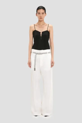 Rechte broek met omgeslagen zoom in gebroken wit Rechte broek met omgeslagen zoom in gebroken wit