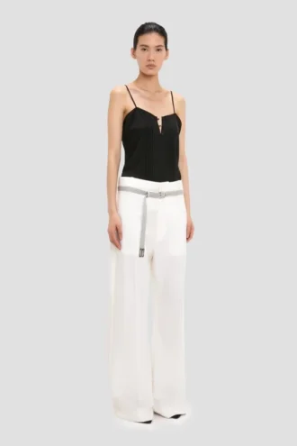 Rechte broek met omgeslagen zoom in gebroken wit Rechte broek met omgeslagen zoom in gebroken wit