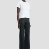 T-shirt met gekrompen pasvorm in wit T-shirt met gekrompen pasvorm in wit