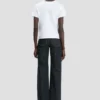 T-shirt met gekrompen pasvorm in wit T-shirt met gekrompen pasvorm in wit