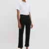 The Victoria Jeans in gewaschenem Schwarz The Victoria Jeans in gewaschenem Schwarz