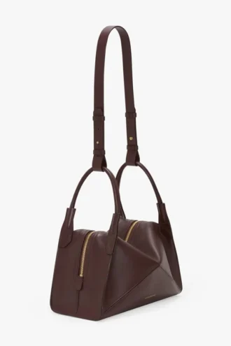 The Victoria Plié-tas in bordeauxrood leer