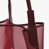The Victoria-tasse large in bordeauxrood mesh