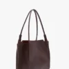 The Victoria-tote in bordeauxrood leer