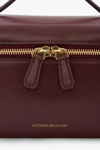 Vanity crossbody in bordeauxrood leer Vanity crossbody in bordeauxrood leer