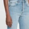Victoria-jeans in lichtblauwe wassing